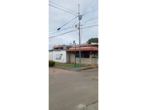 se vende town house 7176m2 2h2b1p sector aguasal higuerotemd