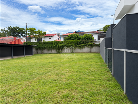 se vende lote amplio en condominio escazu 819 m2 p650