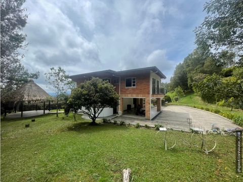 casa en venta o arriendo loma del escobero