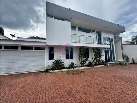 se vende casa quinta en condominio baru