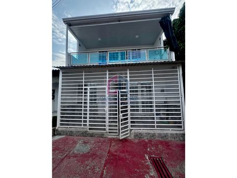 se vende casa en el barrio la macarena