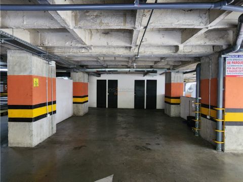 parqueaderos garages en condominio