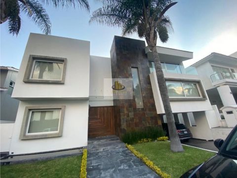 amplia casa en venta o renta en la vista country club con alberca