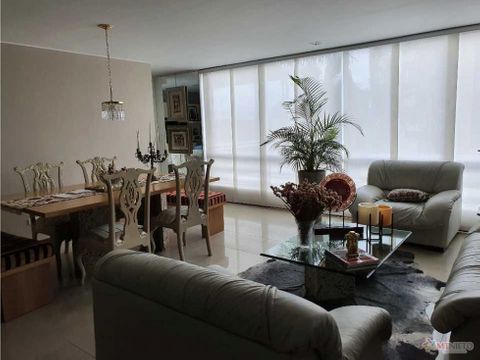 apartamento 156 m2 de 3 alcobas estudio y terraza cubierta laureles