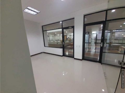 arriendo de oficina en medellin sector milla de oro