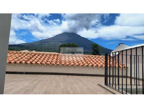 casa colonial en venta en residencial los franciscanos