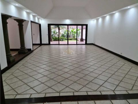 casa con piscina propia en exclusivo condominio sta ana lindora