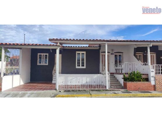 Casa en Venta o Alquiler Urb. Los Samanes Cabudare