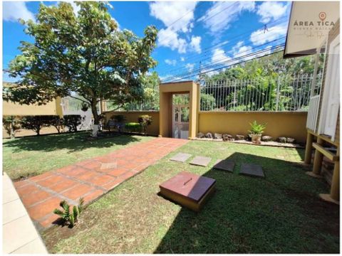 casa en santa barbara de heredia amplia de 600 m2