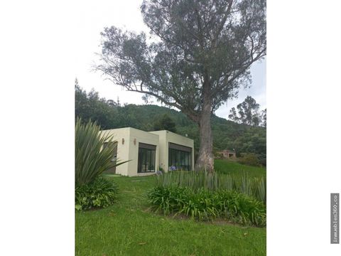 vendo casa 2060 mts yerbabuena cundinamarca