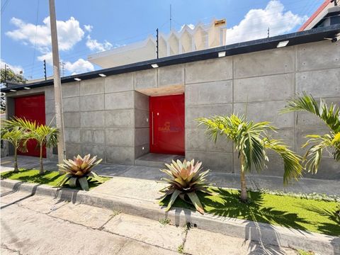 casa en venta en colinas de vista alegre 352mts2 5h4b2e