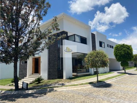 casa en venta en esquina 4 recamaras lomas de angelopolis 2