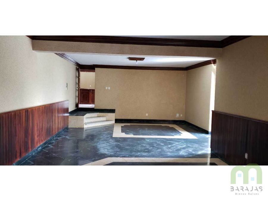 casa en venta con piscina propia en cuernava