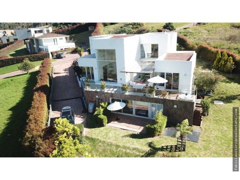 espectacular casa en venta yerbabonita clubhouse