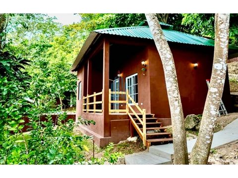 hermosa cabana a orillas del bello lago peten itza 6 8 personas