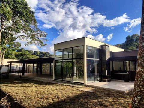 hermosa casa campestre 4 habitaciones y servicio piscina via circasia