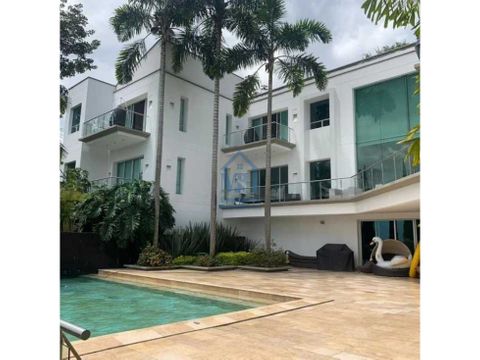 hermosa mansion de 1500 m2 poblado medellin 125mil millo antioquia