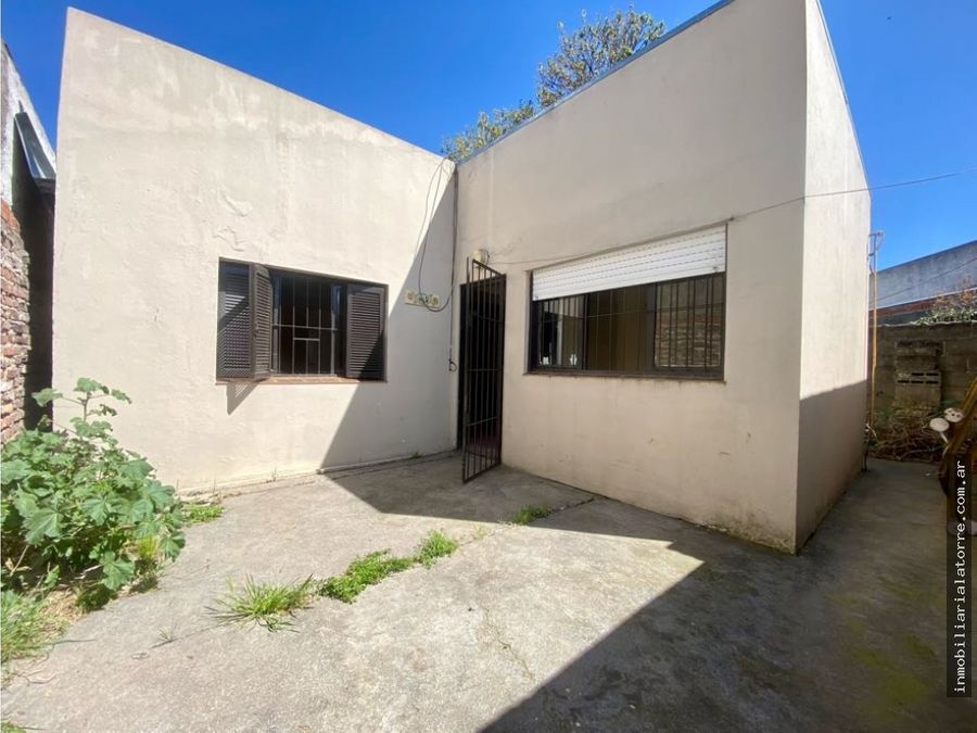 latorre prop vende casa en villa primera