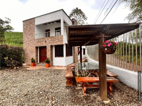 linda casa finca en venta en el carmen de viboral cerca al parque ppal