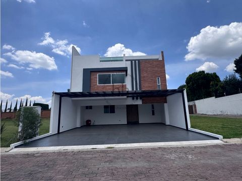 residencia en venta atras de plaza san diego