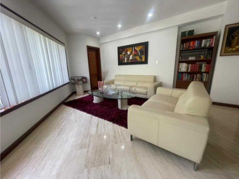 se alquila apartamento 142 m2 en la urbanizacion santa eduvigis