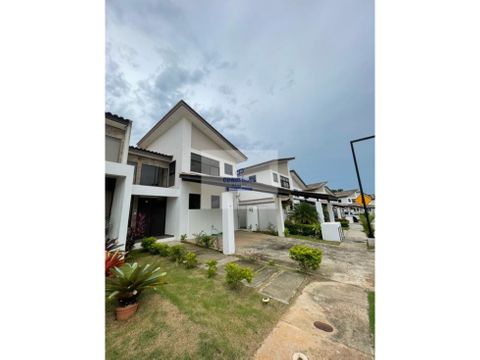 se alquila duplex semi amoblada costa verde