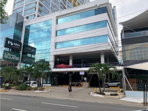 se alquila oficina en avenida balboa