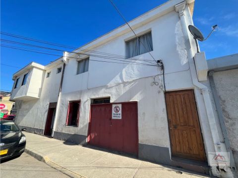 se vende amplio departamento calle ariztia quillota