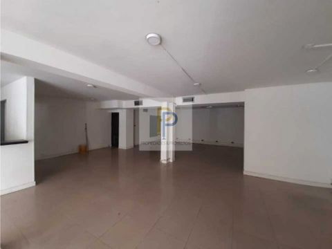 se arrienda local comercial en la 33