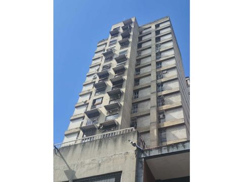 se vende apartamento candelariacentro piso alto jp
