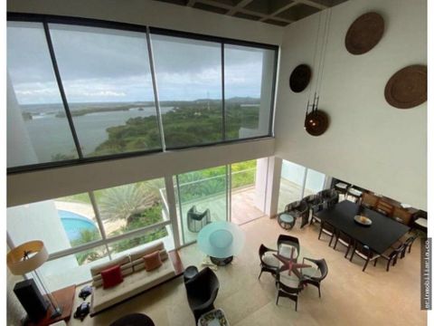 se vende apartamento duplex en karibana 4 alcobas