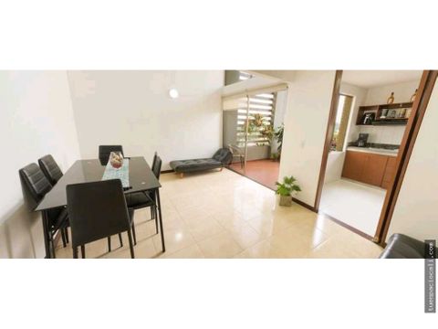 se vende apartamento duplex en la flora