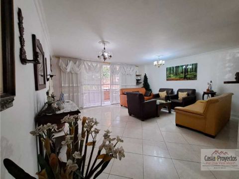 se vende apartamento en envigado con excelente ubicacion