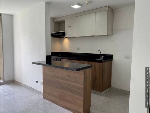 se vende apartamento en sabaneta sector la doctora parte baja