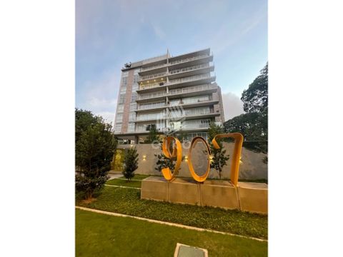 se vende apartamento en el country club 177 metros 3h3b2p acp