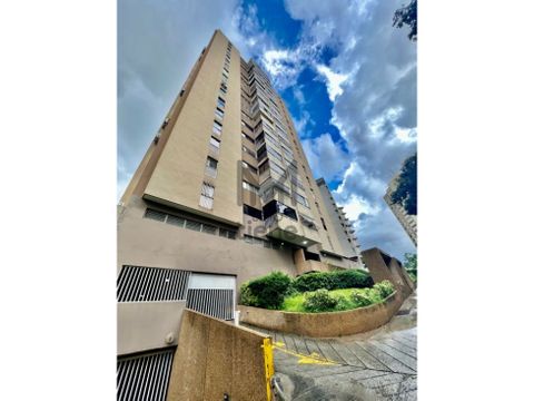 se vende apto 98m2 2h2b2p lomas de prados del este