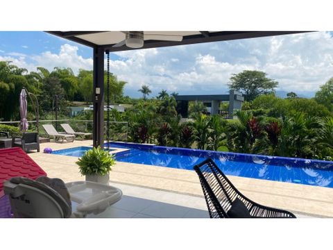 se vende casa campestre en el caimo quindio