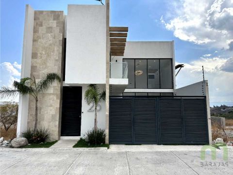 se vende casa sola con alberca en xochitepec morelos