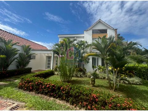 se vende casa quinta en condominio villa valeria