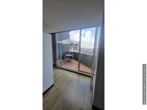 se vende espectacular apartaestudio ubicado en la av santander