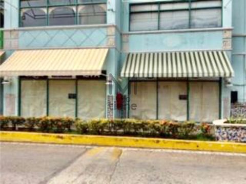 se vende local comercial 12814m2 cc rattan plaza pampatar