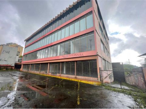 se vende local comercial en los teques sector corralito