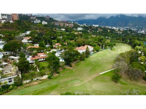 se vende terreno de 2448 m2 en la urbanizacion valle arriba