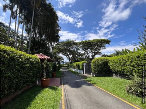 se vende lote lindando con el club campestre conjunto cerrado