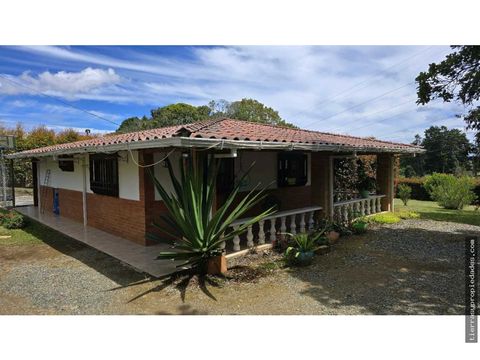 vendo casa campestre en santa elena antioquia