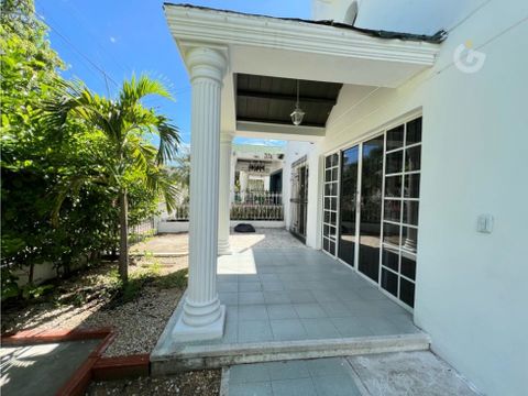 vendo casa de 3 niveles barrio manga cartagena