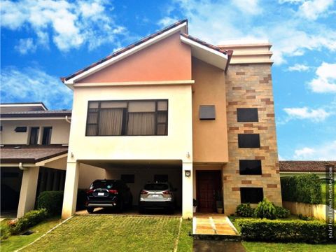 vendo casa en condominio exclusivo heredia