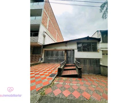 vendo casa en barrio simon bolivar