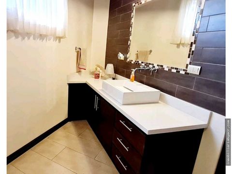 vendo casa en elegantecondominio cerca de walmart curridabat