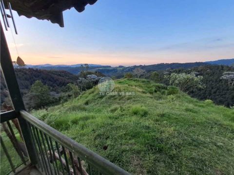 vendo finca de 8 cuadras con agua propia via termales santa rosa